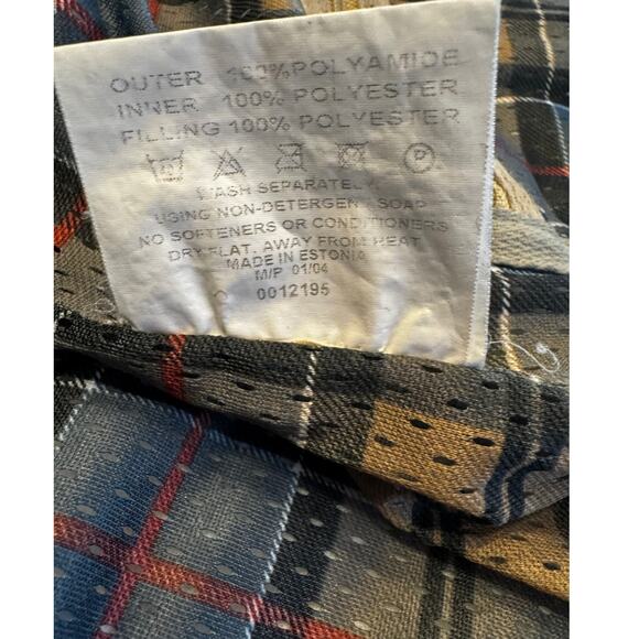 Barbour Quilted Jacket in Cream - Picture 8 of 8